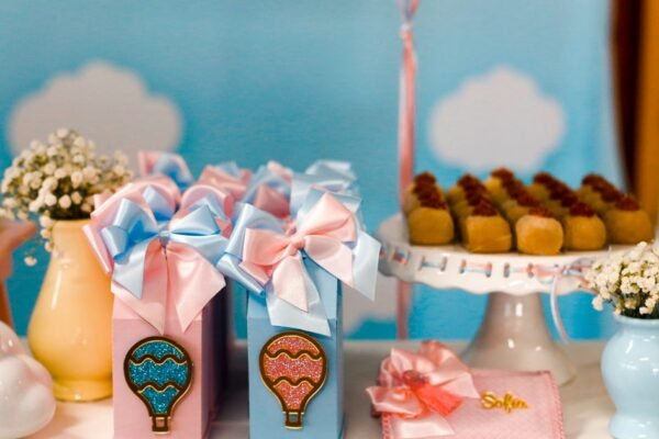 Ouders stellen geboortelijst samen en bepalen hoeveel cadeaus erop komen