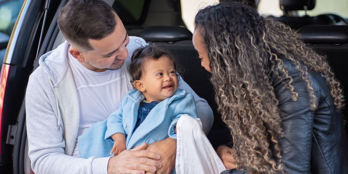Ouders met baby in de auto, wanneer autostoel baby omdraaien